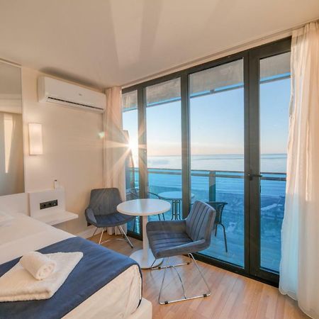 Grand City Apart-Hotel Батуми Экстерьер фото