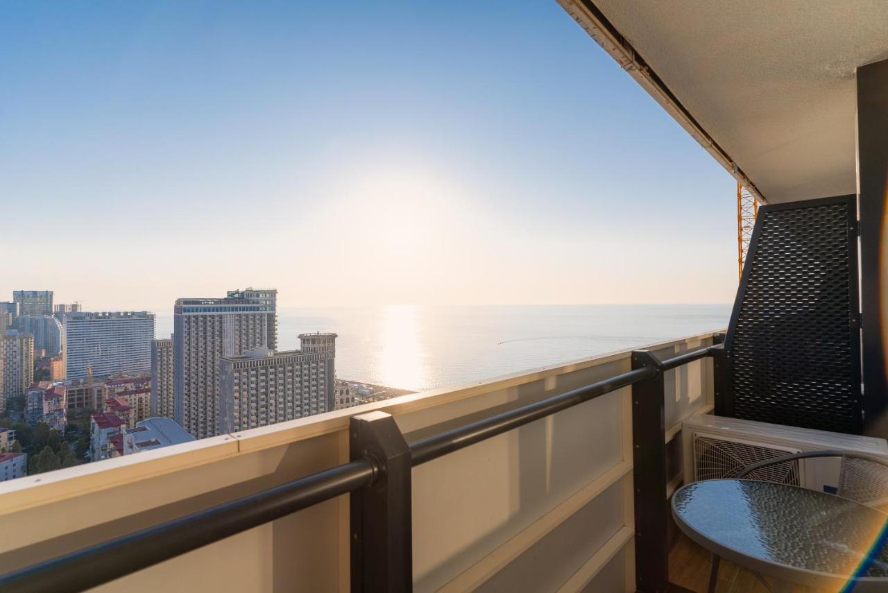 Grand City Apart-Hotel Батуми Экстерьер фото