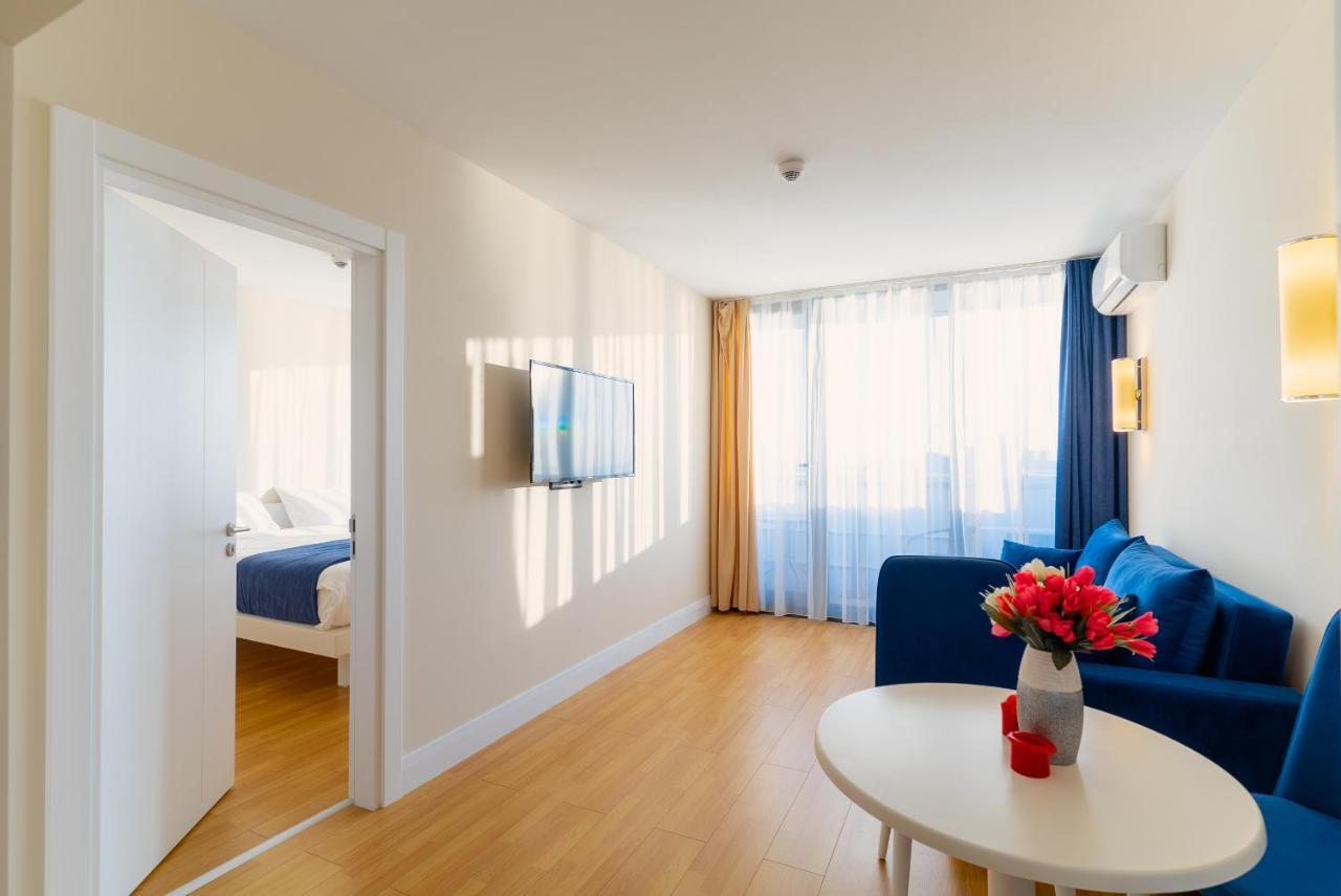 Grand City Apart-Hotel Батуми Экстерьер фото