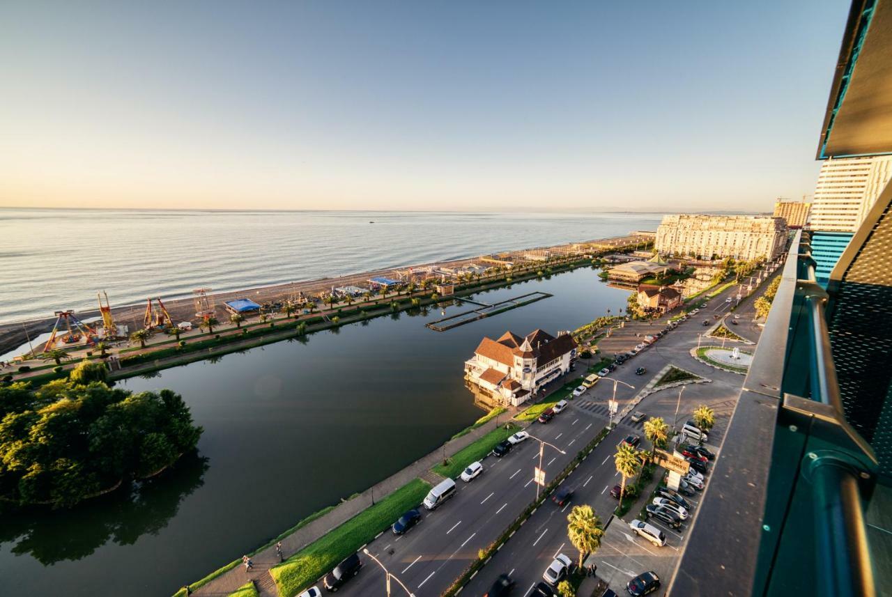 Grand City Apart-Hotel Батуми Экстерьер фото