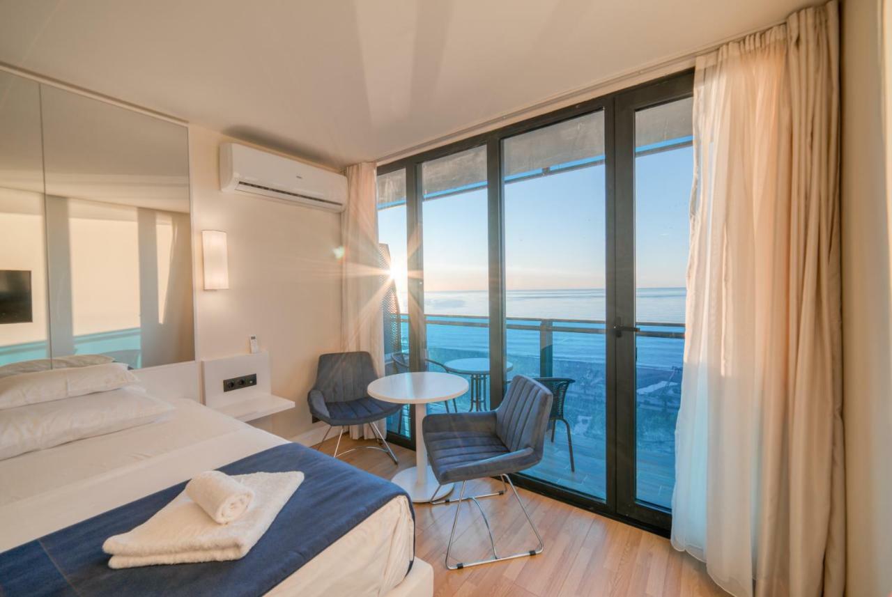 Grand City Apart-Hotel Батуми Экстерьер фото